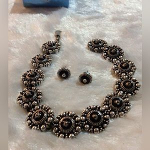 Silver tone magnetic bracelet and earring gift set (large)